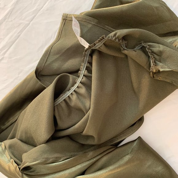 NWT PrettyLittleThing Khaiki Satin Ruched Side Split Leg Maxi Size 4 - Picture 14 of 14